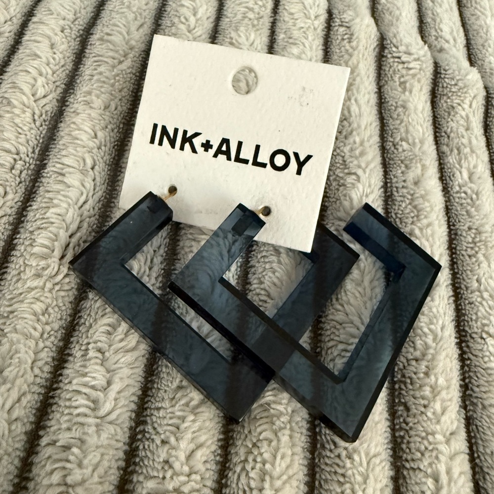 INK+ALLOY Dark Blue Geometric Earrings
